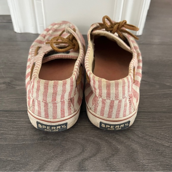 Sperry Red Seersucker Boat Shoe / Sneaker | Size 7 - Picture 4 of 6